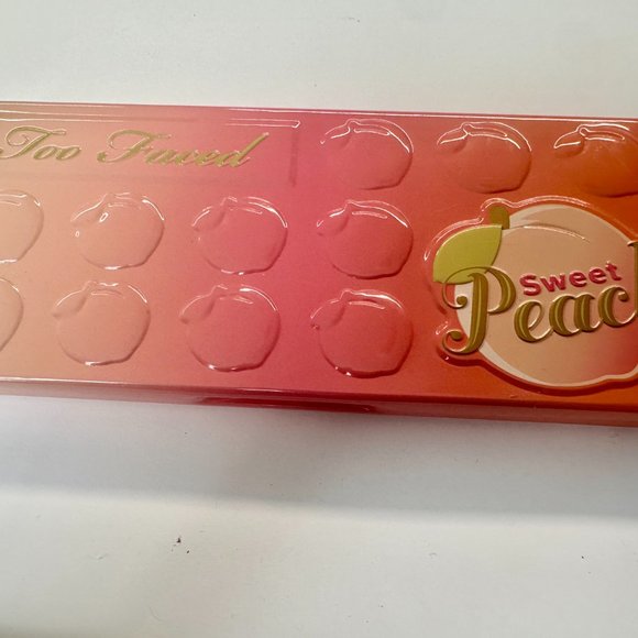 Too Faced - Sweet Peach Palette 18 Shades Smell The Peaches - Picture 2 of 3